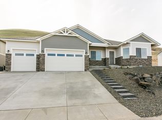 6001 W Velonia Dr, West Richland, WA 99353