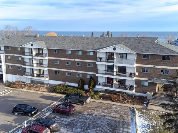 104 10th St #201, Cold Lake, AB T9M 1A6