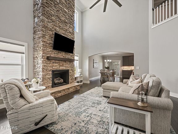 5th image of 1110 Beech Tree Cv