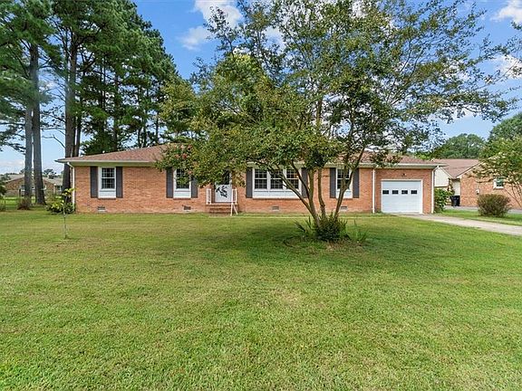 4th image of 16 Crescent Dr