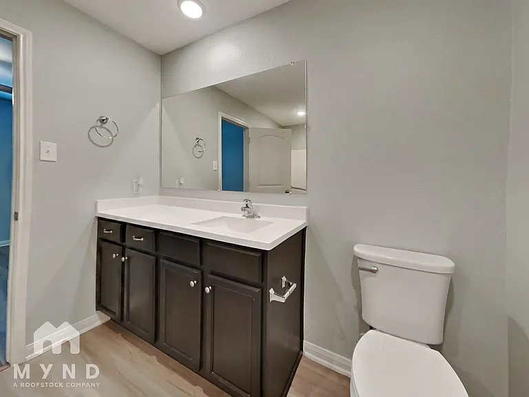 8431 Liberty Sky Rd — Photo 12