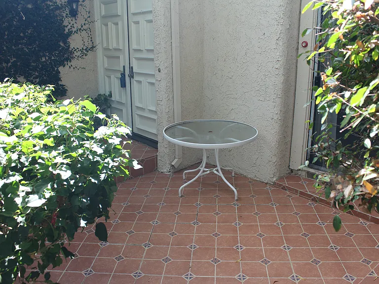 6254 Shoup Ave #1/2 — Photo 3