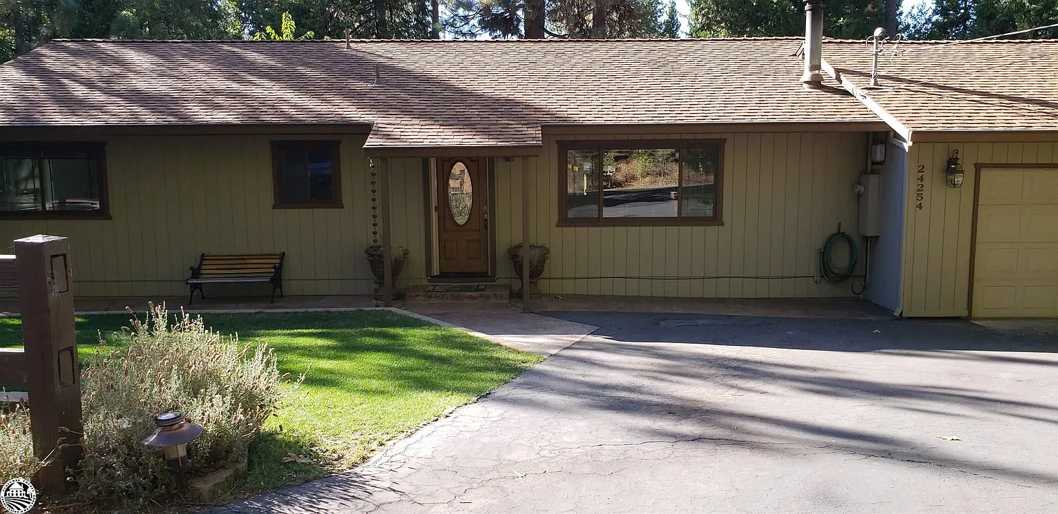 24254 Oxbow Ln N photo 1