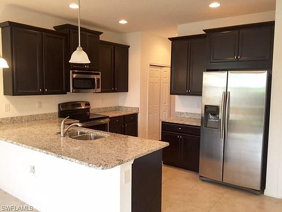 4th image of 10844 Alvara Way