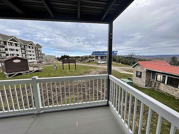 3rd image of 75 Mountain Lodge Ln #224