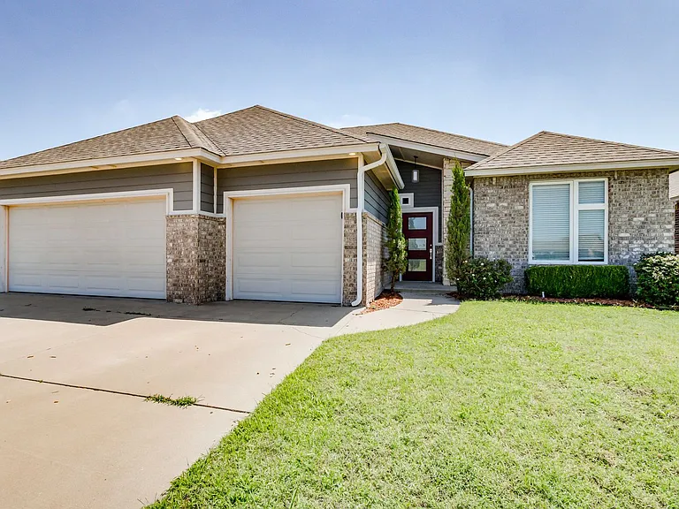 10608 Glover River Dr — Photo 3