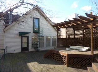 1144 W Newport Ave APT D, Chicago, IL 60657