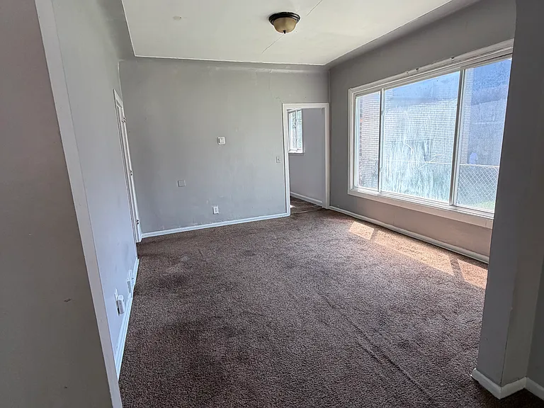 12038 Prairie St #1 — Photo 8