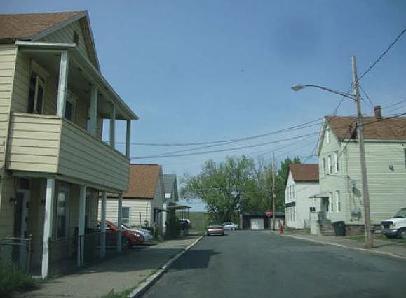 2nd image of 10 Richmond St