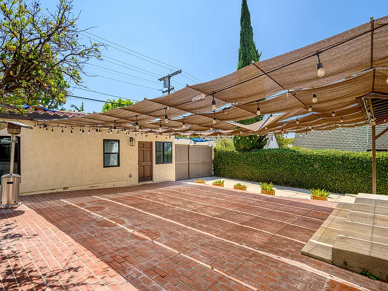 1560 Ridgeway Dr — Photo 27