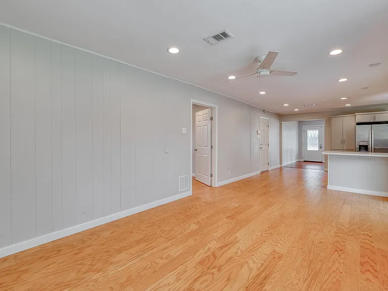 8202 Polar Dr — Photo 13