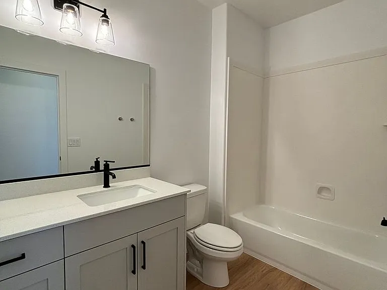 2639 E Wake Forest Ln — Photo 11