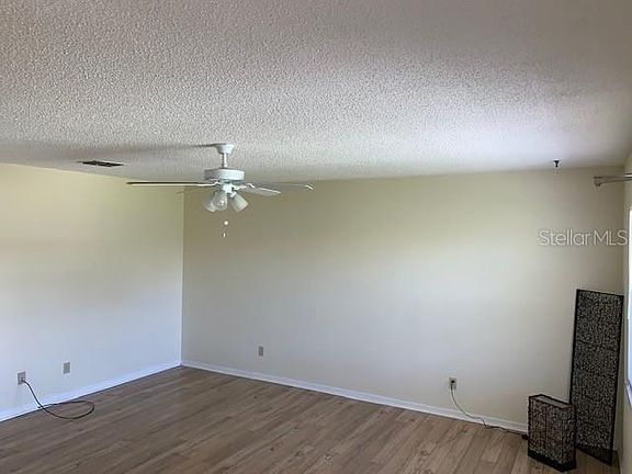 3rd image of 1906 Canterbury Ln Unit 17