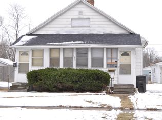 1008 Oak St, Danville, IL 61832