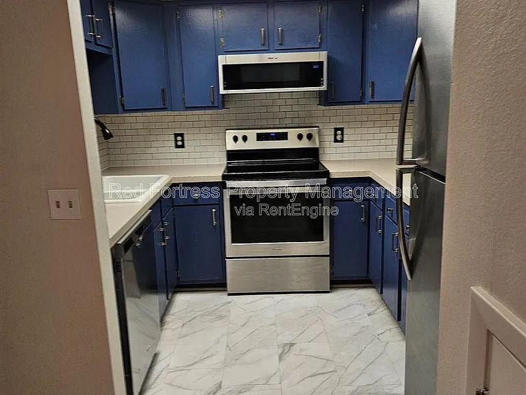 8384 S Haven Ln — Photo 2