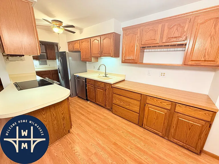 5700 W Wahner Ave #101 — Photo 6