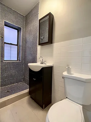 Rented by Home by Choice LLC | media 9