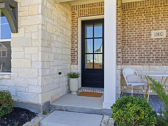 5th image of 13832 Wembley Bend Way
