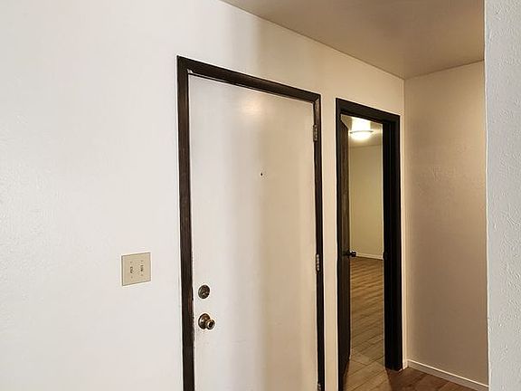 4th image of 2101 S Garfield St APT 1