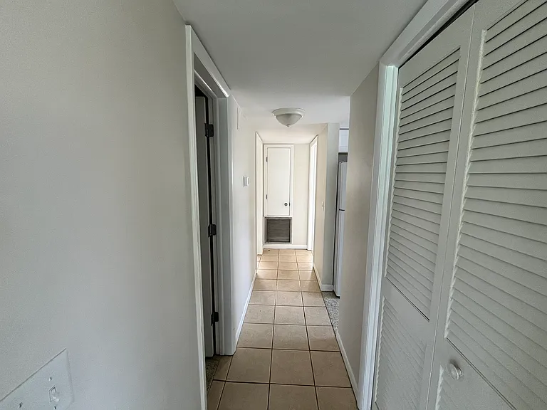 2301 Bay Blvd #2 — Photo 8