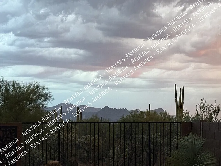 7631 W Laurel Ln — Photo 34