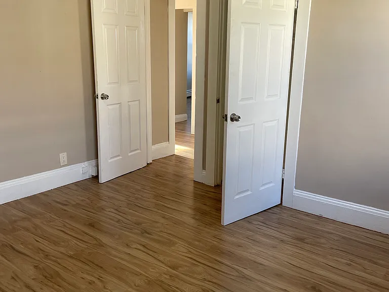 18 Lawton Ave #2 — Photo 23