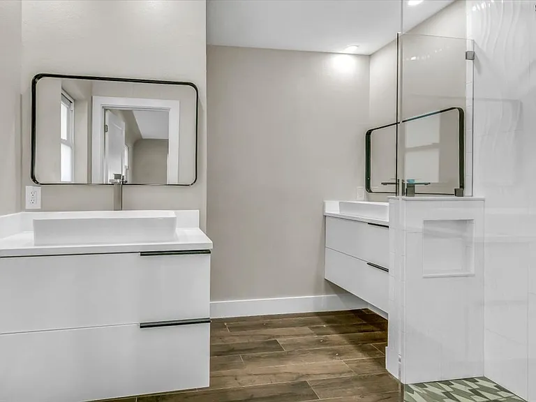 525 Lamara Way NE — Photo 26