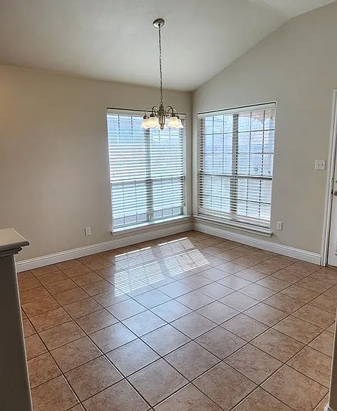 907 Candlestick Dr — Photo 9