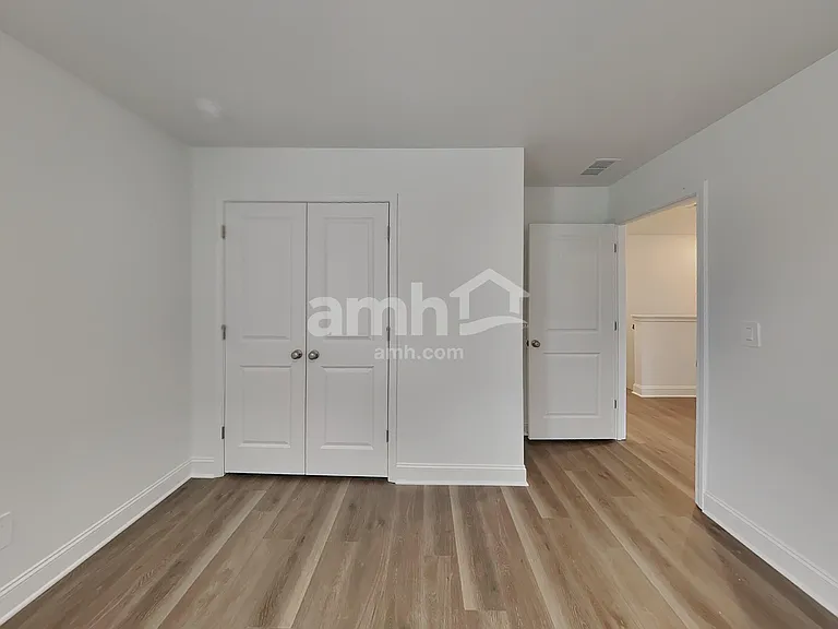 108 Punderson Dr — Photo 19
