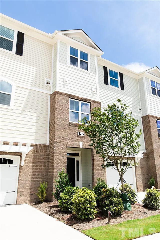 Building Photo - 517 Gathering Park Cir