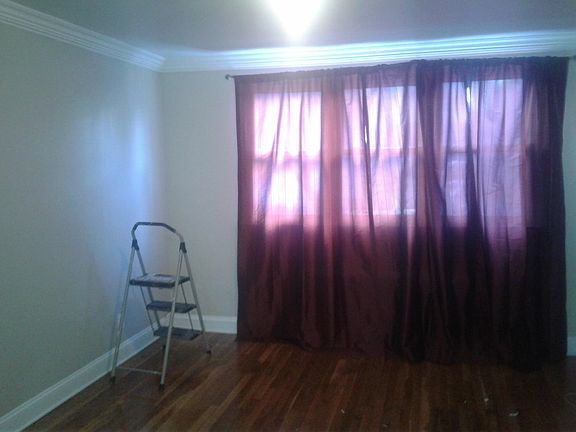 3rd image of 3928 Harper Ave