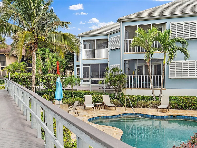 5621 Gulf Of Mexico Dr #103 — Photo 45