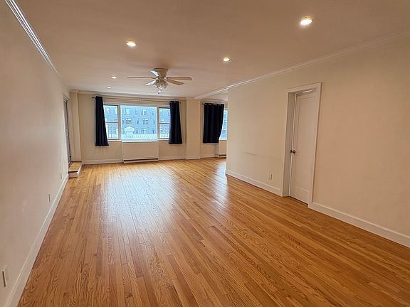 4th image of 300 Martine Ave APT 6J