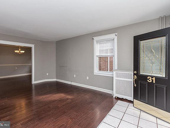 4th image of 31 Waverly Rd