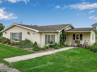 10649 Maple Ridge Rd, Medina, NY 14103