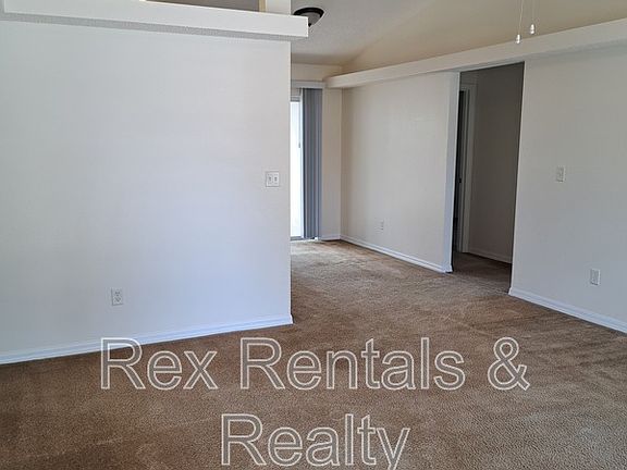 4th image of 829 35th Ave S