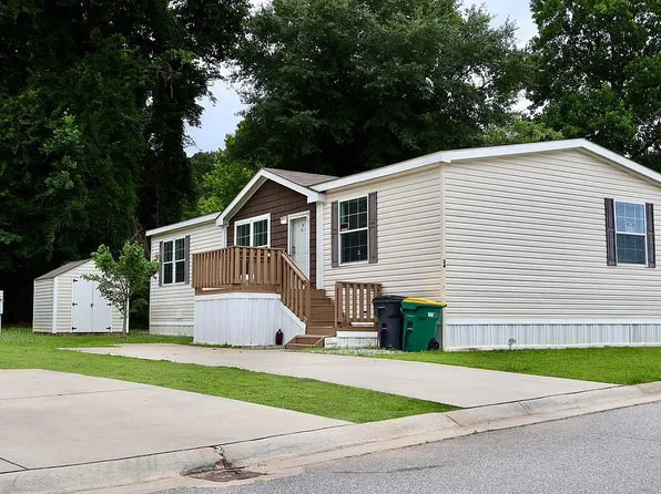 36 E Cardinal Ln, Lawrenceville, GA 30044