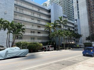 677 NE 24th St APT 607, Miami, FL 33137