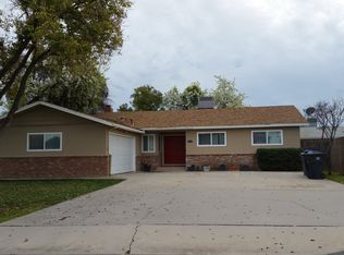 1275 Cypress Ln, Lemoore, CA 93245