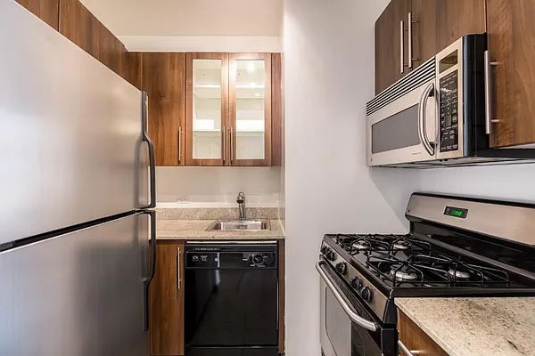Rented by Level Group | media 18