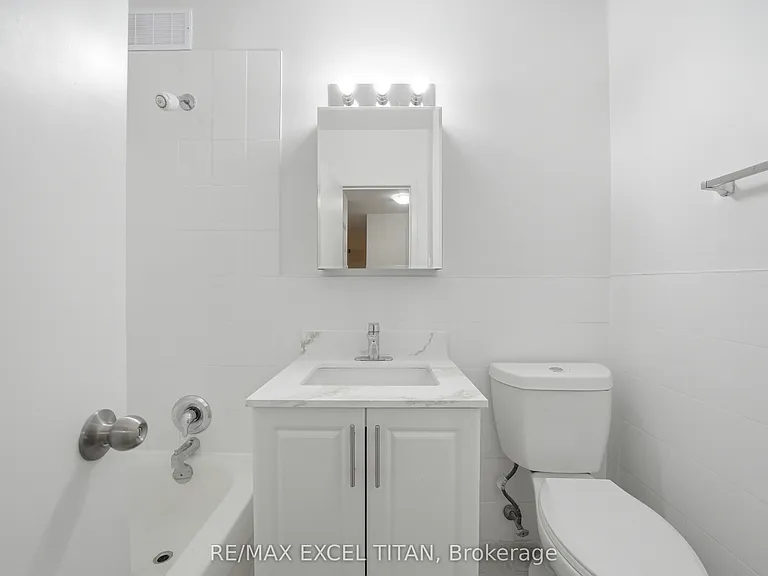 4 Hill Heights Rd #305 — Photo 21
