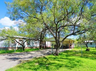 58 Walnut St, Brackettville, TX 78832