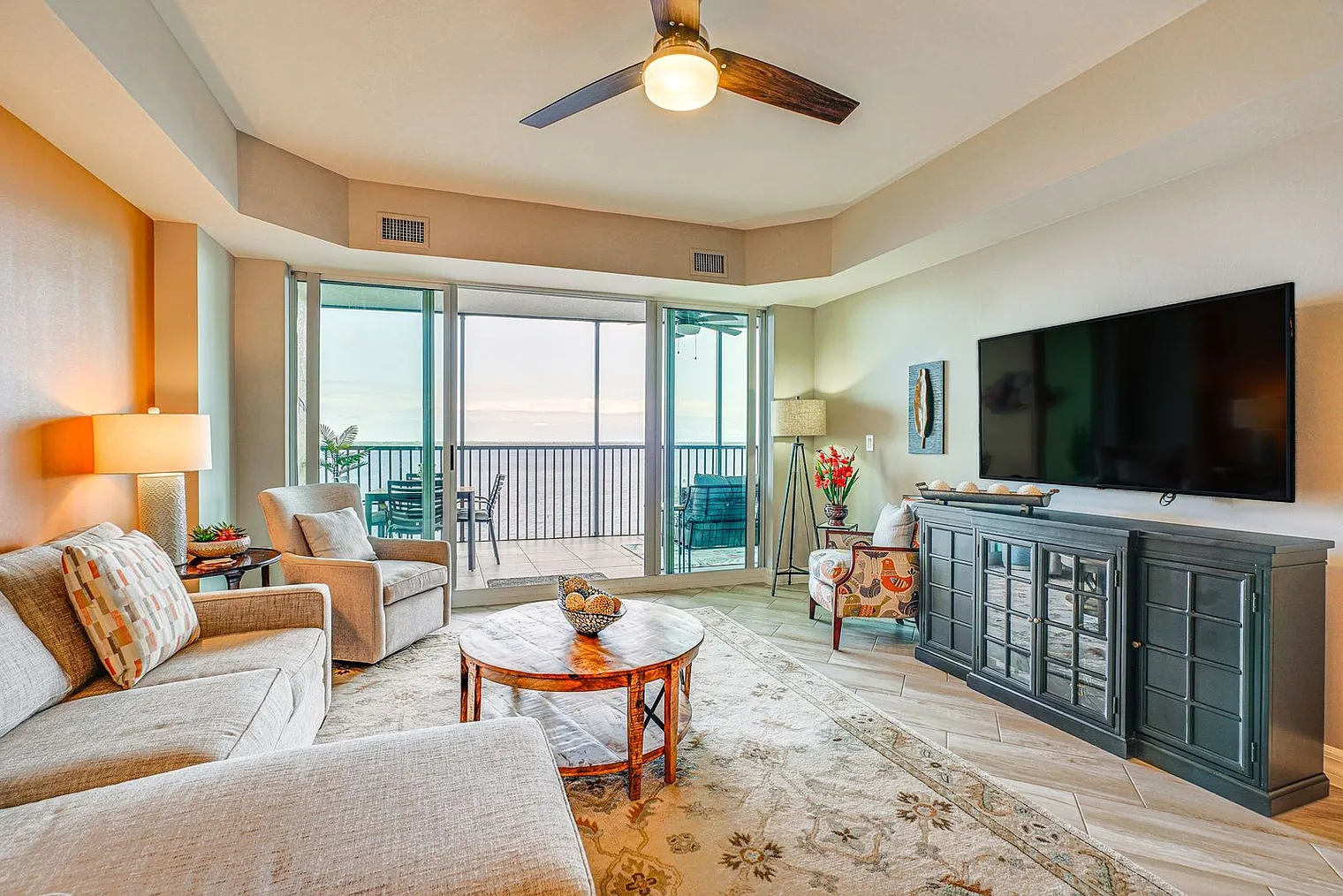 3 bed, 3.0 bath, 1442 sqft, $3,433 — Photo 1