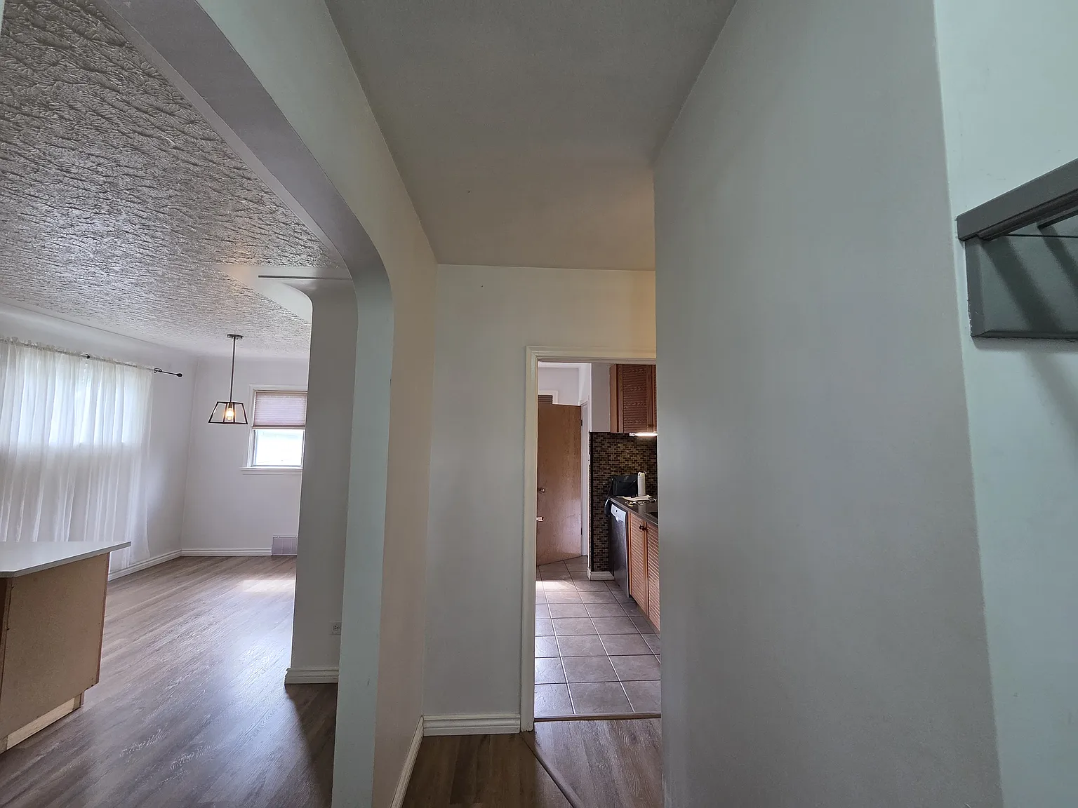 10972 131 Street — Photo 2