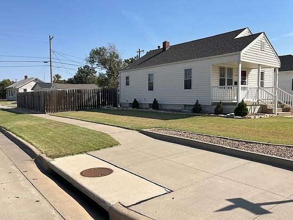 3rd image of 301 E 13th St