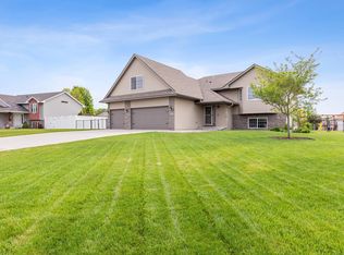 30259 Fox Run Rd, Stacy, MN 55079