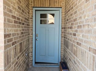 110 Marimoor Dr, Hutto, TX 78634