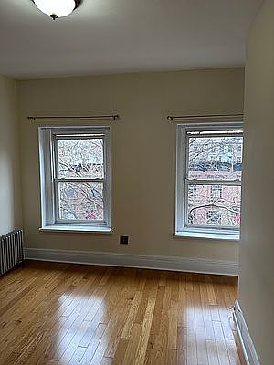 4th image of 399 Sackett St APT 3