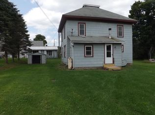 40 Lilac Ln, Lopez, PA 18628