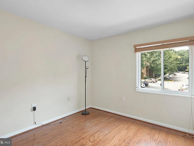 1423 Northgate Sq #23/21C — Photo 17